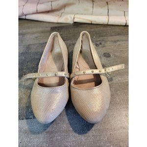 Seychelles youth 13 tan dress shoes shimmer